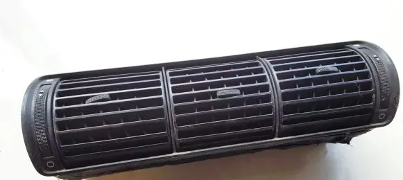 Audi A4 S4 B5 8D Dash center air vent grill 8d1820951