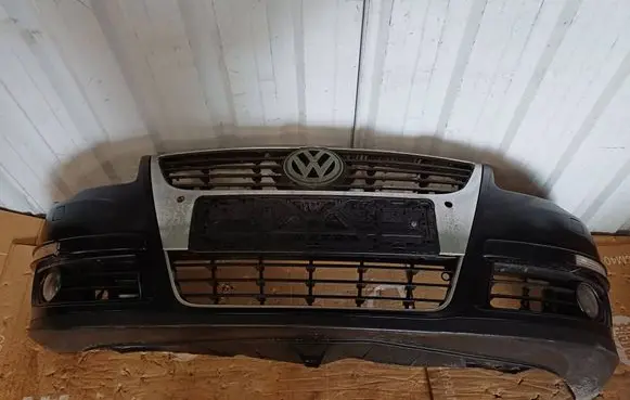 Volkswagen PASSAT B6 Front bumper 3C0807221
