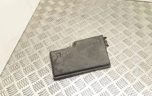 Ford Focus Fuse box cover AV6T14A076AB