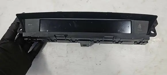 Mazda 6 Screen/display/small screen GAA9611J0