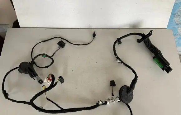 Audi Q7 4M Front door wiring loom 4M0971030JF
