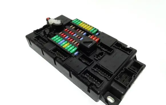 Mini Cooper Countryman R60 Fuse box set 504912F07 9813622 0104972399