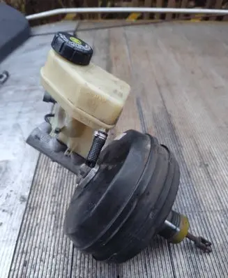 Opel Vectra C Brake booster 13126710 46831404