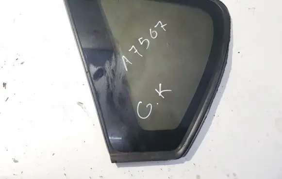 Toyota Corolla Verso E121 Rear side window