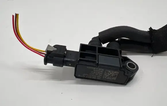 Skoda Superb B8 (3V) Exhaust gas pressure sensor 05E906051P 85MPP1501 194123774