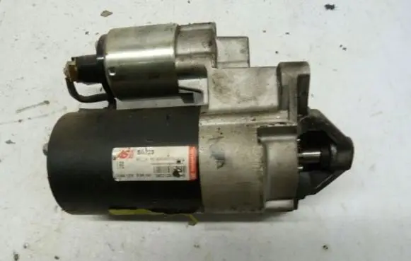 Renault Espace IV Starter motor