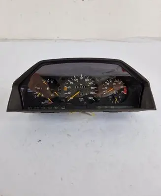 Mercedes-Benz E W124 Speedometer (instrument cluster) 81117634