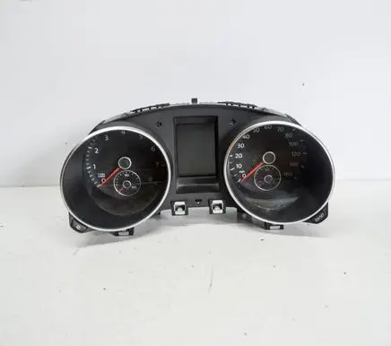 Volkswagen Golf VI Speedometer (instrument cluster) 5K0920960M