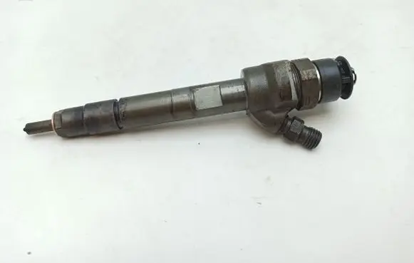 BMW X1 E84 Fuel injector 779844604 0445110289