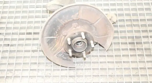 Ford Kuga I Rear wheel hub
