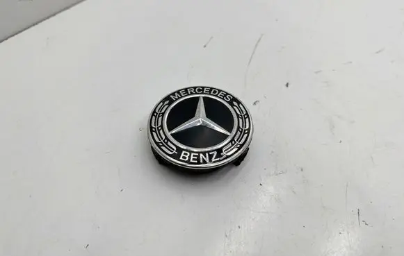 Mercedes-Benz GLC C253 Original wheel cap A2224002100