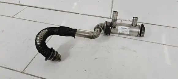 Citroen C4 I Picasso EGR valve cooler 9646762280
