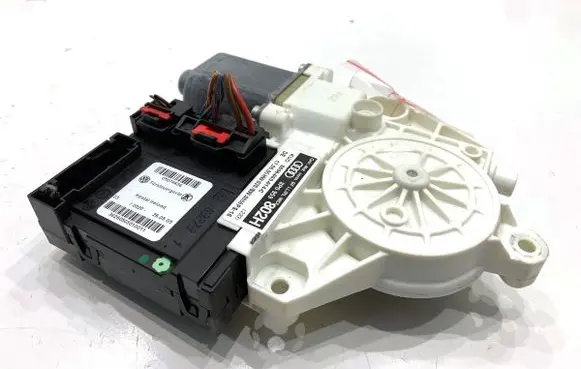 Audi A3 S3 8P Front door window regulator motor 8P0959802H