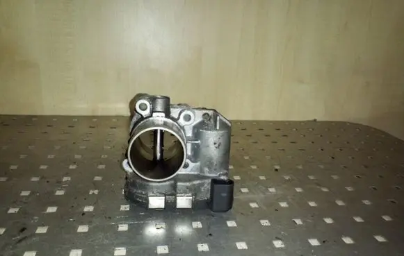 Nissan X-Trail T31 Throttle valve 8200330810E H8200330812
