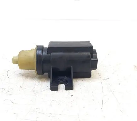 Mercedes-Benz E W212 Turbo solenoid valve A0091533128 137098 70078208
