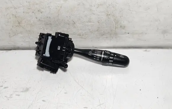 Suzuki Swift I Wiper control stalk SN2