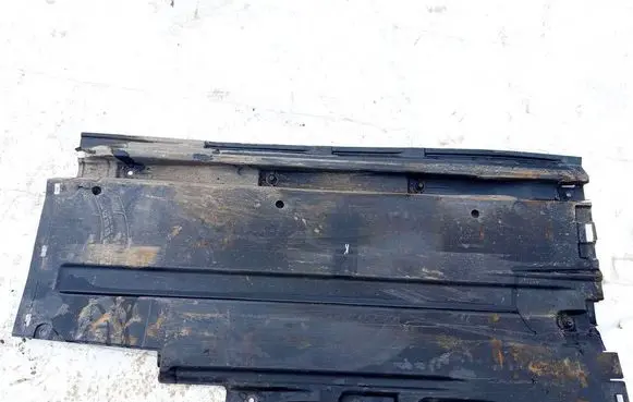 Audi A4 S4 B8 8K Engine splash shield/under tray 8K0825207B