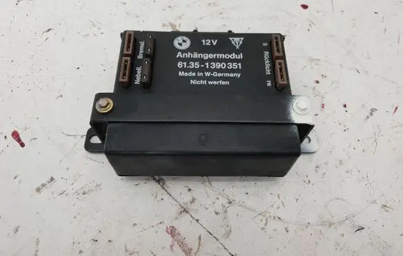 BMW 5 E34 Tow bar trailer control unit/module 1390351 61351390351