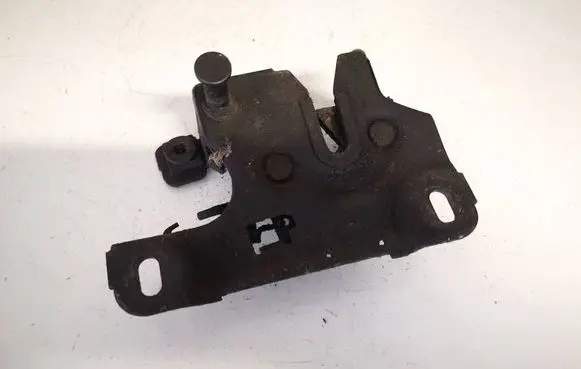 Engine bonnet/hood lock/catch