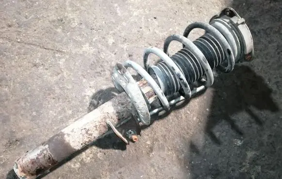 Volkswagen PASSAT B6 Front shock absorber with coil spring 3C0413031AC