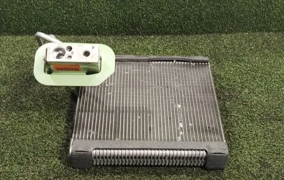 Air conditioning (A/C) radiator (interior)