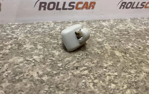 Sun visor clip/hook/bracket
