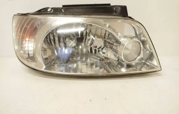 Hyundai Matrix Headlight/headlamp E137558 31513175 E137559