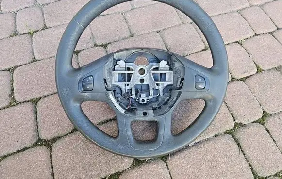 Opel Vivaro Steering wheel