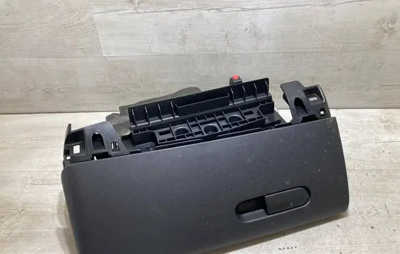 Mini Clubman F54 Glove box 9305683