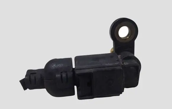 Skoda Octavia Mk3 (5E) Coolant temperature sensor 04E919501B