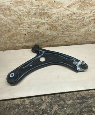 Toyota Yaris Cross Front lower control arm/wishbone 48605K0020