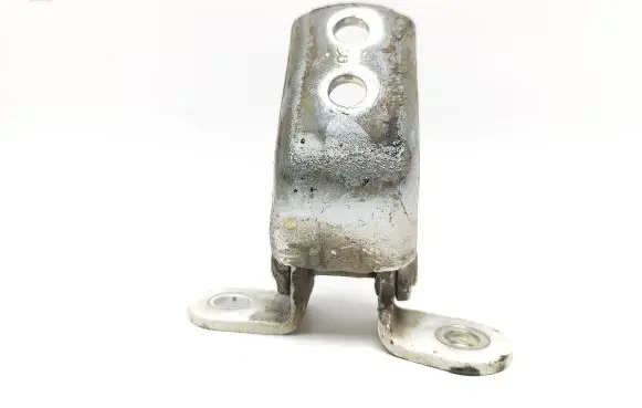 Toyota Land Cruiser (J200) Front door upper hinge
