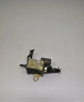 Volkswagen PASSAT B5.5 Turbo solenoid valve 026906283H 00T098 72161000