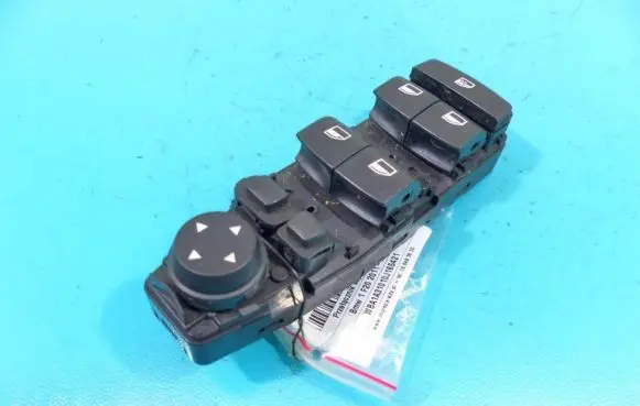 BMW 1 F20 F21 Electric window control switch 9208111-01 IMPRK1209418