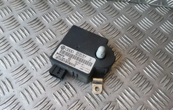 Audi A6 S6 C6 4F Power management control unit 4F0915181A 4F0910181E 0199000013