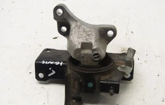Suzuki Ignis Engine mount vacuum valve 