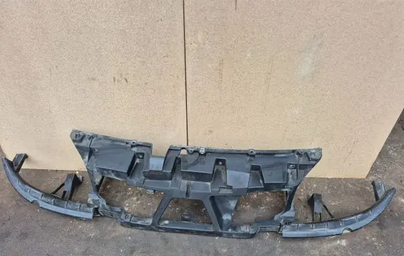 Renault Scenic II - Grand scenic II Top upper radiator support slam panel 8200183758