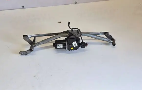 BMW X5 G05 Front wiper linkage and motor 8739980