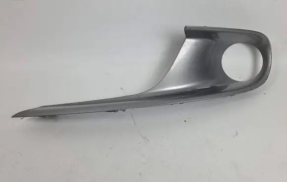 Renault Megane III Front bumper corner part panel trim 261A38712R T0000002
