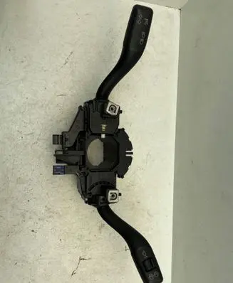 Audi A3 S3 8P Wiper turn signal indicator stalk/switch 8P0907137BA 90000051440044 01423610
