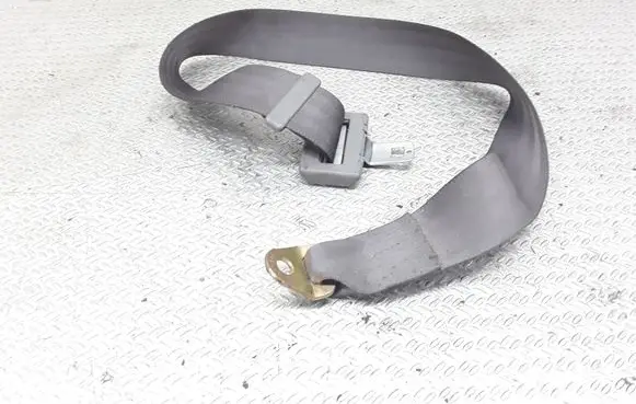 Subaru Forester SF Middle seatbelt (rear) 