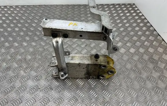 BMW 5 F10 F11 Front bumper shock/impact absorber 7158873