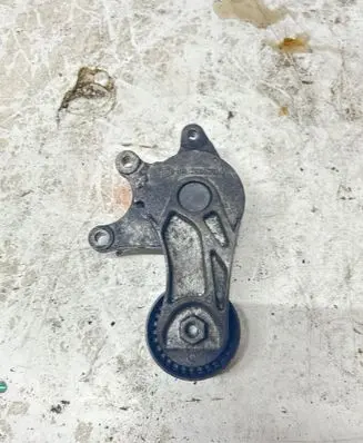 BMW X3 F25 Generator/alternator belt tensioner 7594969