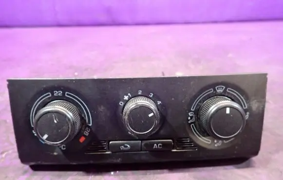 Skoda Fabia Mk2 (5J) Climate control unit 