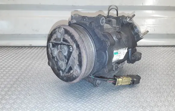 Peugeot 407 Air conditioning (A/C) compressor (pump) 9684141780