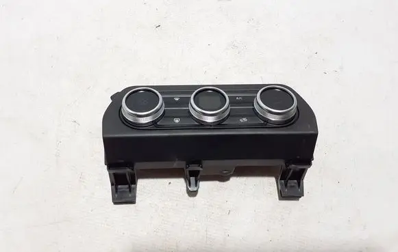 Dacia Sandero III Air conditioner control unit module 275100298R