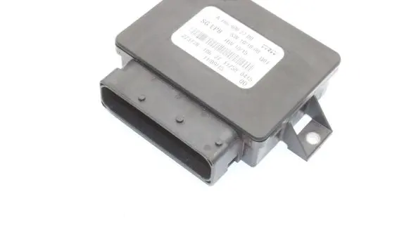 Mercedes-Benz SLK R172 Rear brake EMF control unit/module A1669002700