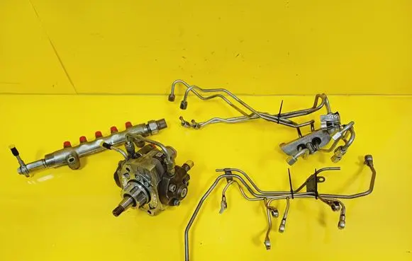 Subaru Forester SH Fuel injection high pressure pump 2940000981