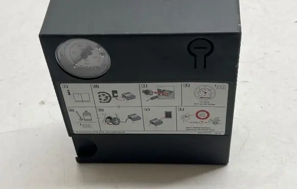Porsche Macan (95B) Tire air pump compressor 5N0012615C