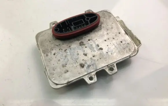 Peugeot 407 Headlight ballast module Xenon 5DV00900000